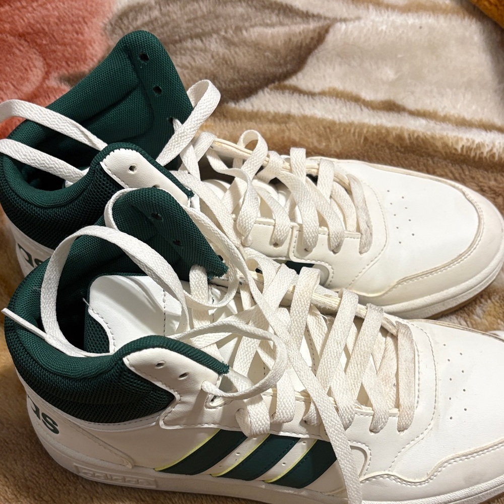 Adidas White and Dark Green Sneakers - Picture 2 of 4